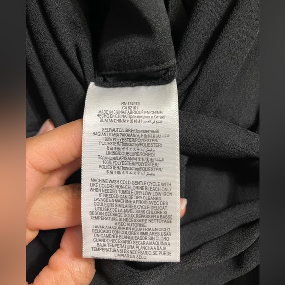 Black BCBG Cropped Jumpsuit NWT - Picture 7 of 7